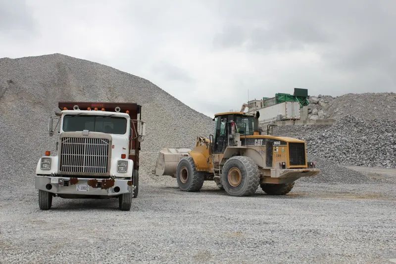 Gravel Delivery at Lay Lake, Alabama — photo 2