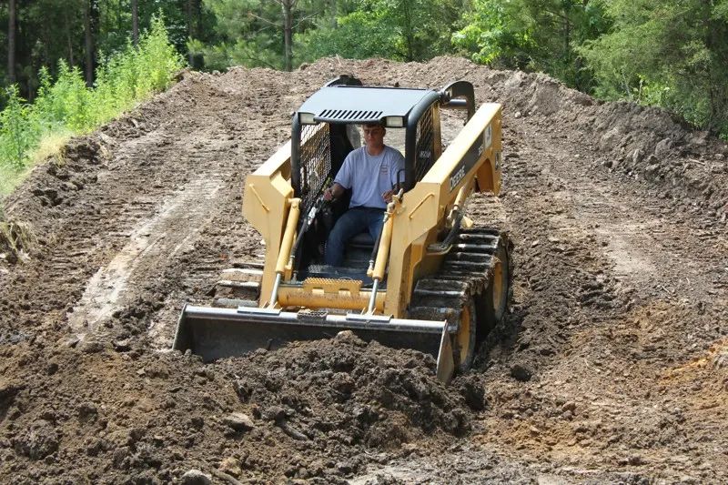 Top soil loading and delivery — photo 10