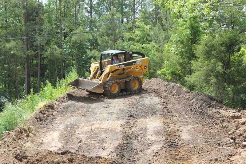 Top soil loading and delivery — photo 2