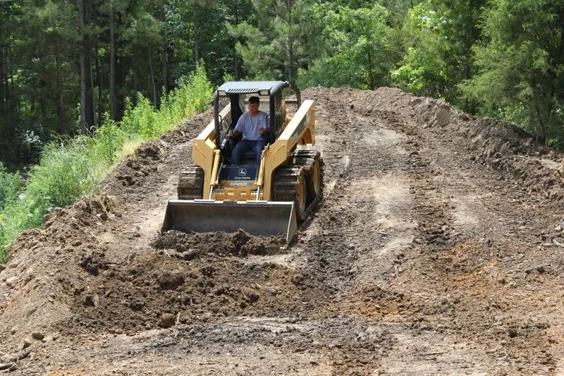 Top soil loading and delivery — photo 4