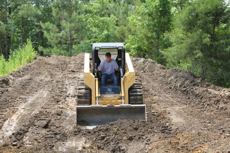 Top soil loading and delivery — photo 7